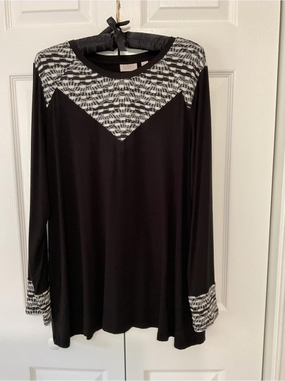 LOGO by Lori Goldstein Black Long-Sleeve Top with Contrasting Patterned Yoke